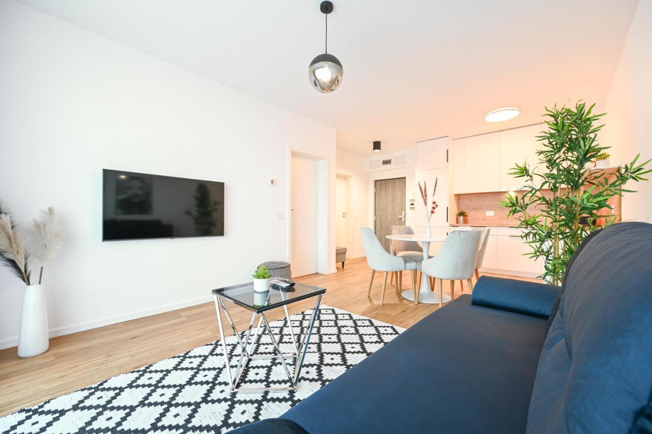 Km Flats Apartment Oradea Exterior foto